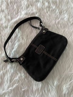 (Category: ) located in . Submitted by personal_shopper8 (Listing ID 1189081698, Image 1). Description: .