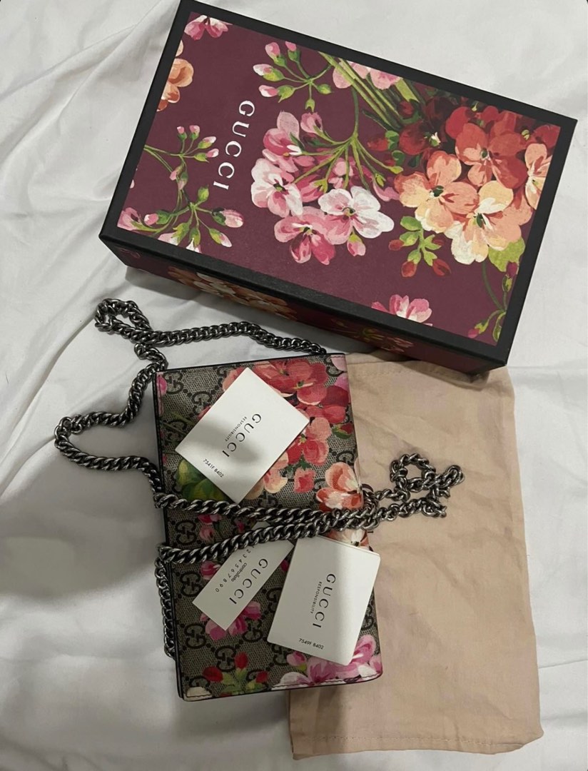 Gucci wallet on chain blossom, Luxury, Bags & Wallets on Carousell