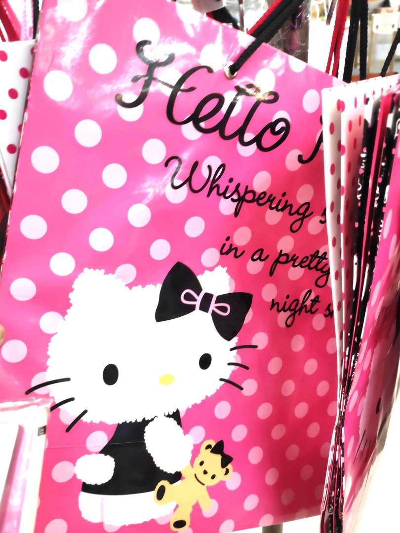 Hello kitty paper Bag, Hobbies & Toys, Stationary & Craft, Craft