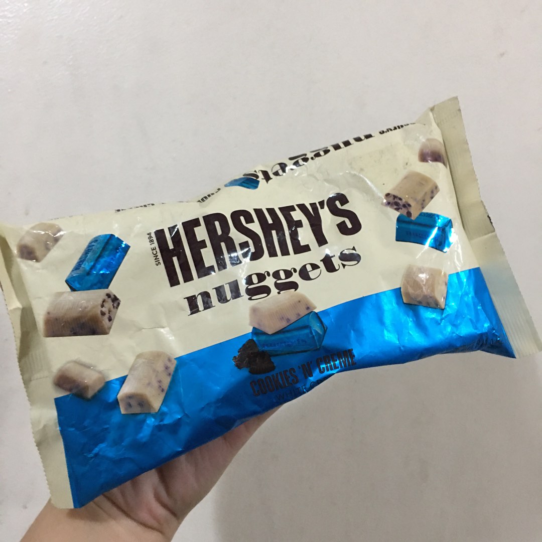 hershey's cookies and cream nuggets, Food & Drinks, Other Food & Drinks