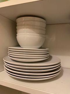 Ikea plates and bowls set