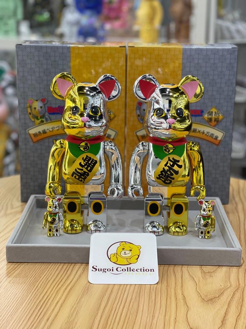 Bearbrick lucky cat top