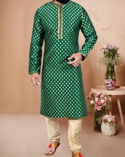 (Category: ) located in . Submitted by riga_silks (Listing ID 1189066728, Image 1). Description: .