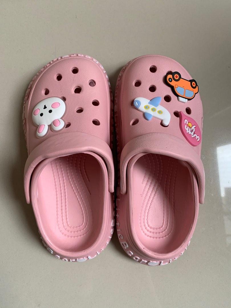 Cute girl crocs outlet