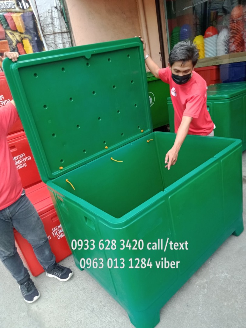 LARGE COOLER BOX / LARGE STORAGE FOOD BOX, Furniture & Home Living, Home Improvement