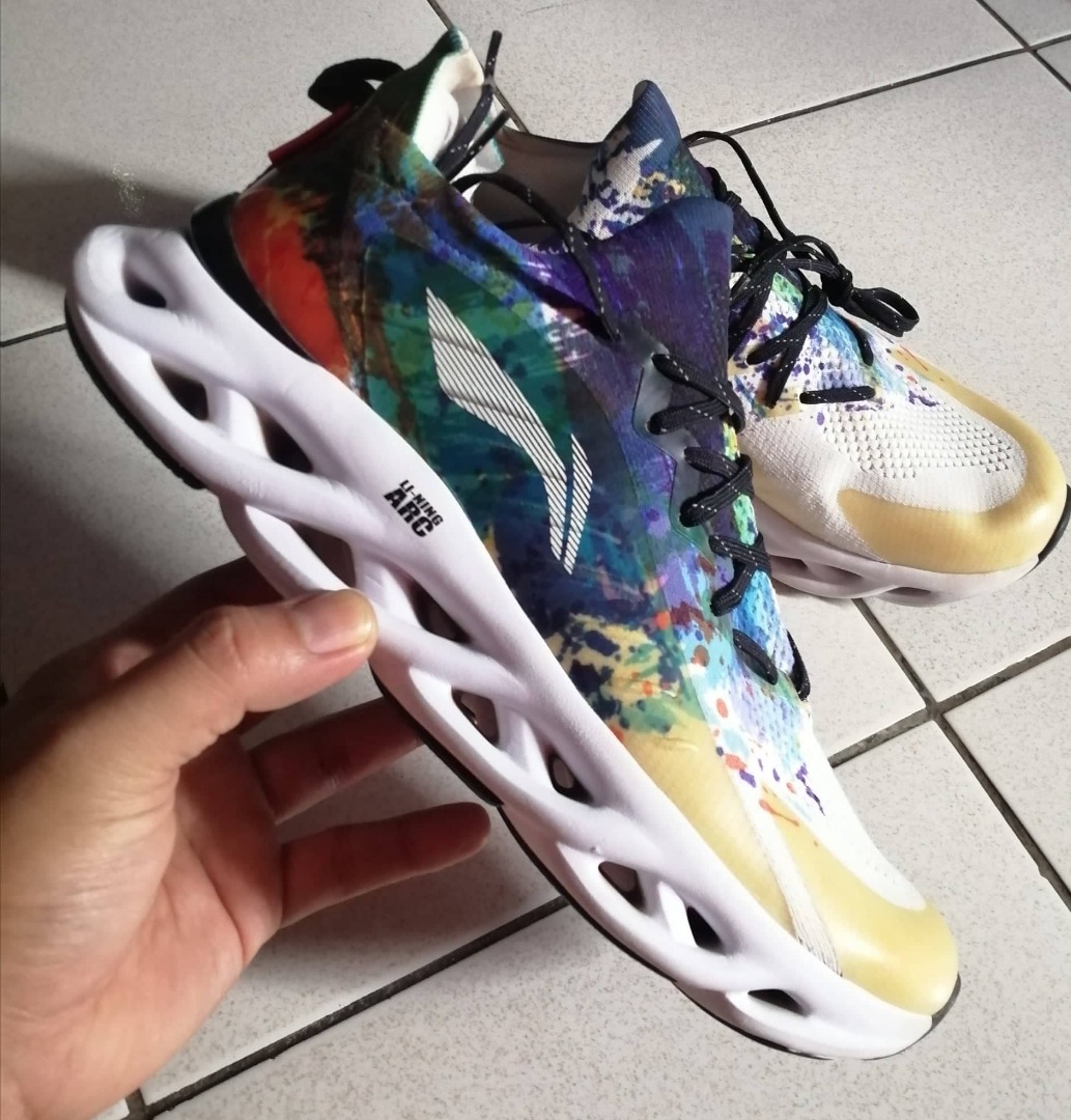 Li ning cushion running shoes hotsell