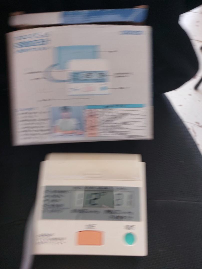 OMRON HEM711, Health & Nutrition, Health Monitors & Weighing Scales on