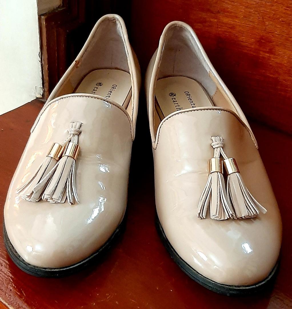 Flora oriental shoes for men, navy and brown - متجر الرجل المتميز