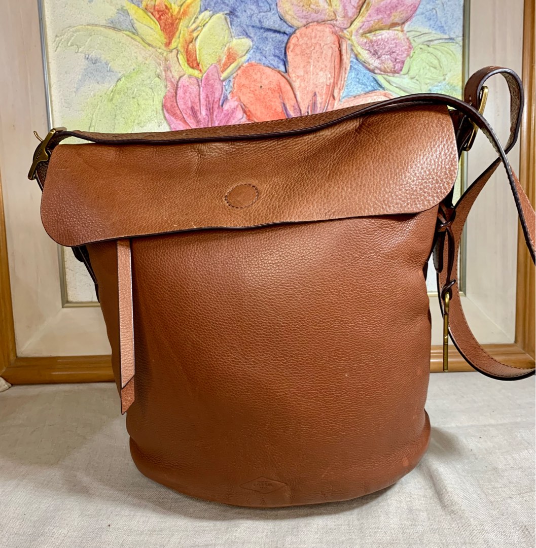 Fossil Haven Small Leather Bucket Bag in Brown