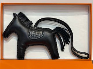 （分類：）位於 。 由 object_of_desire 提交（商品編號 1188973188，圖片 1）。簡介： 。