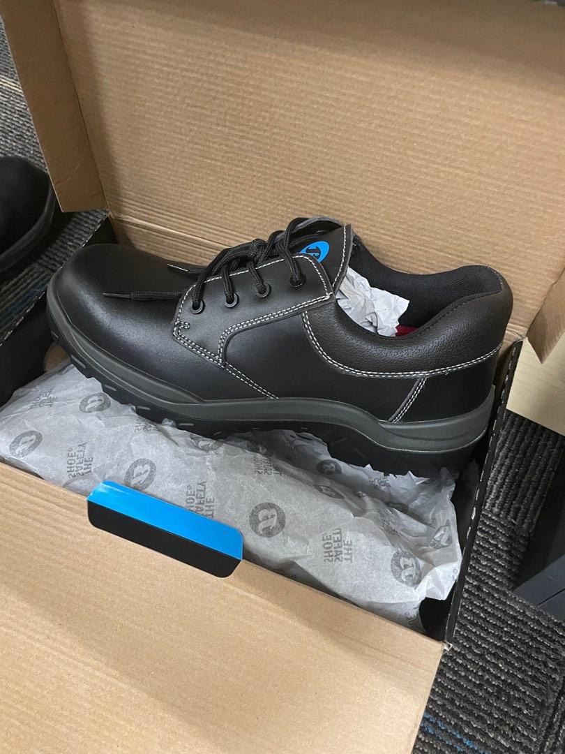 BNIB Safety shoe hard cap bata brand, Men's Fashion, Footwear, Boots on
