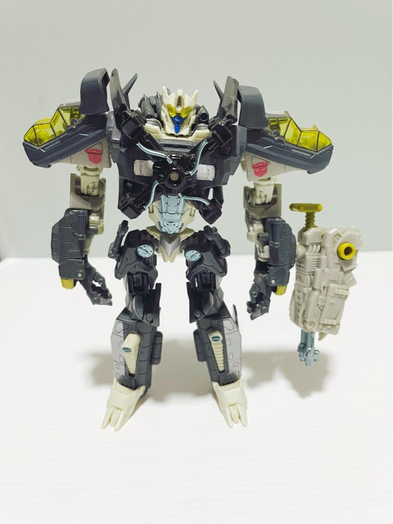 Transformers Dark of the Moon MechTech Voyager Skyhammer, Hobbies