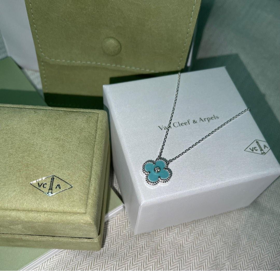 Van cleef holiday pendant 2019 clearance