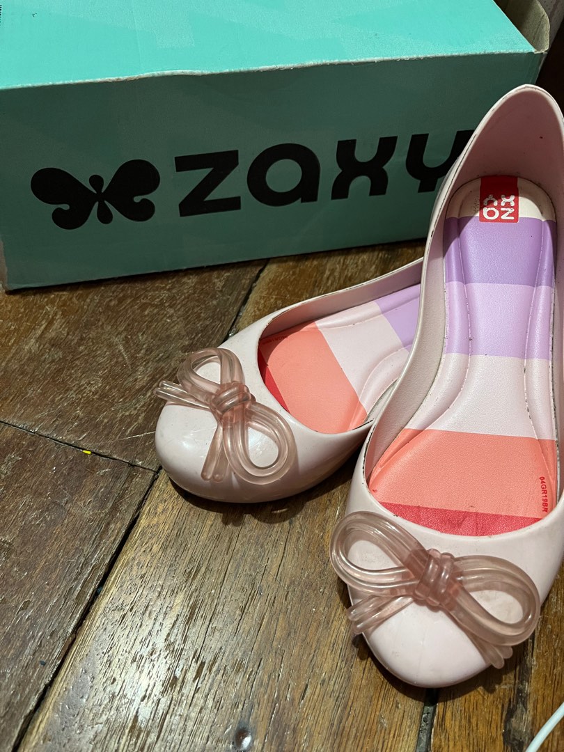 Zaxy jelly shoes for kids, Women's Fashion, Footwear, Flats & Sandals ...