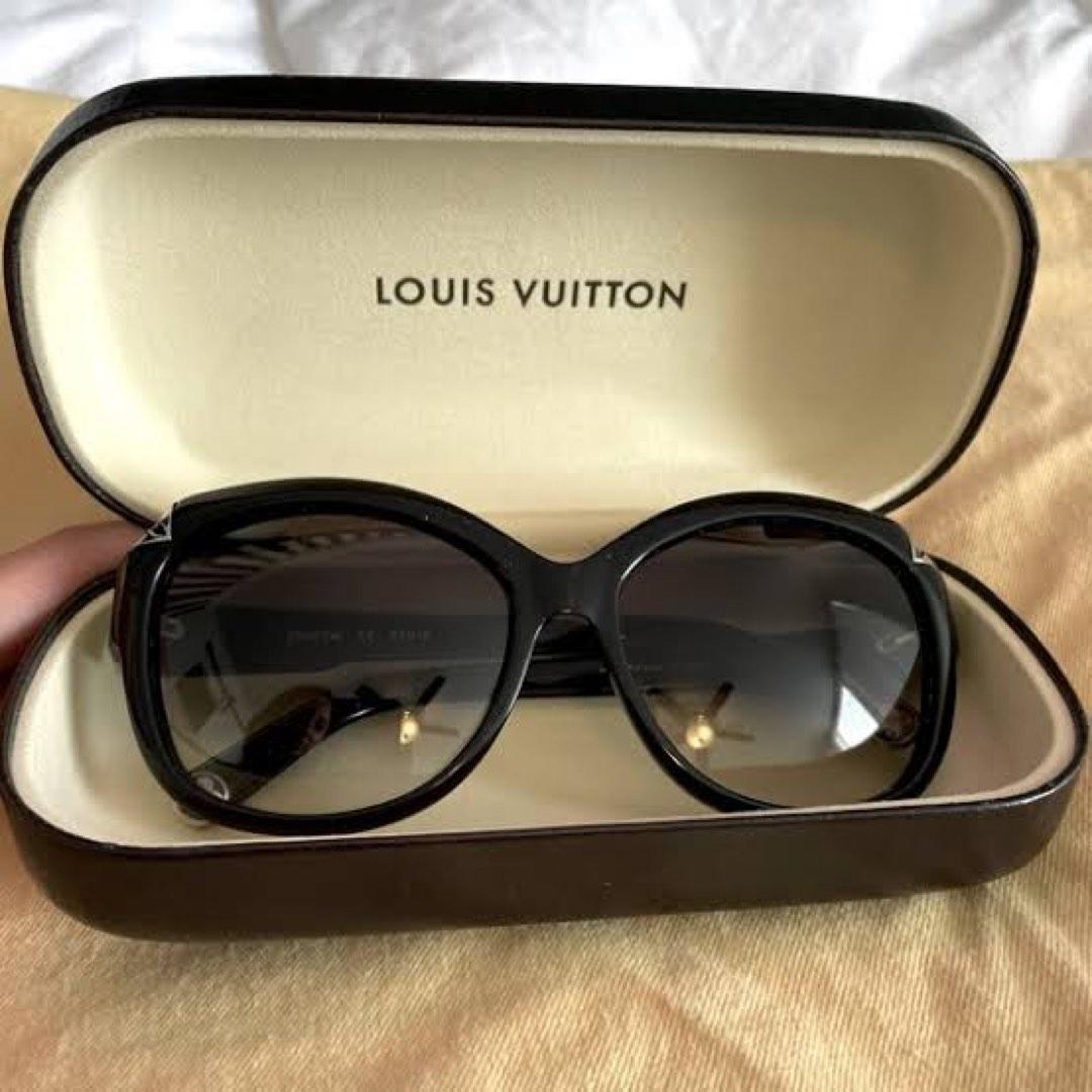 Louis Vuitton Z1620U The LV Pilot Sunglasses, Gold, One Size
