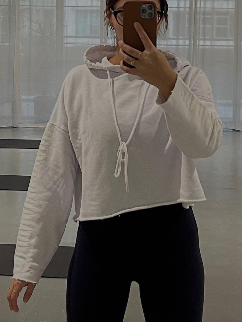 ALO Yoga hoodie, Women's Fashion, Activewear on Carousell