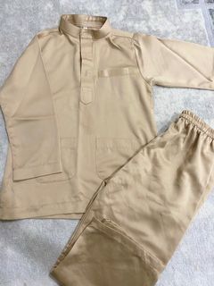 (Category: ) located in . Submitted by aleena.preloved (Listing ID 1189168361, Image 1). Description: .