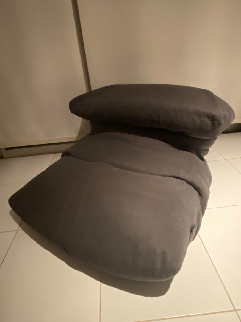 Bean bag hooga, Furniture & Home Living, Furniture, Other Home