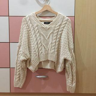 Bershka 短版毛衣 (售杏色)