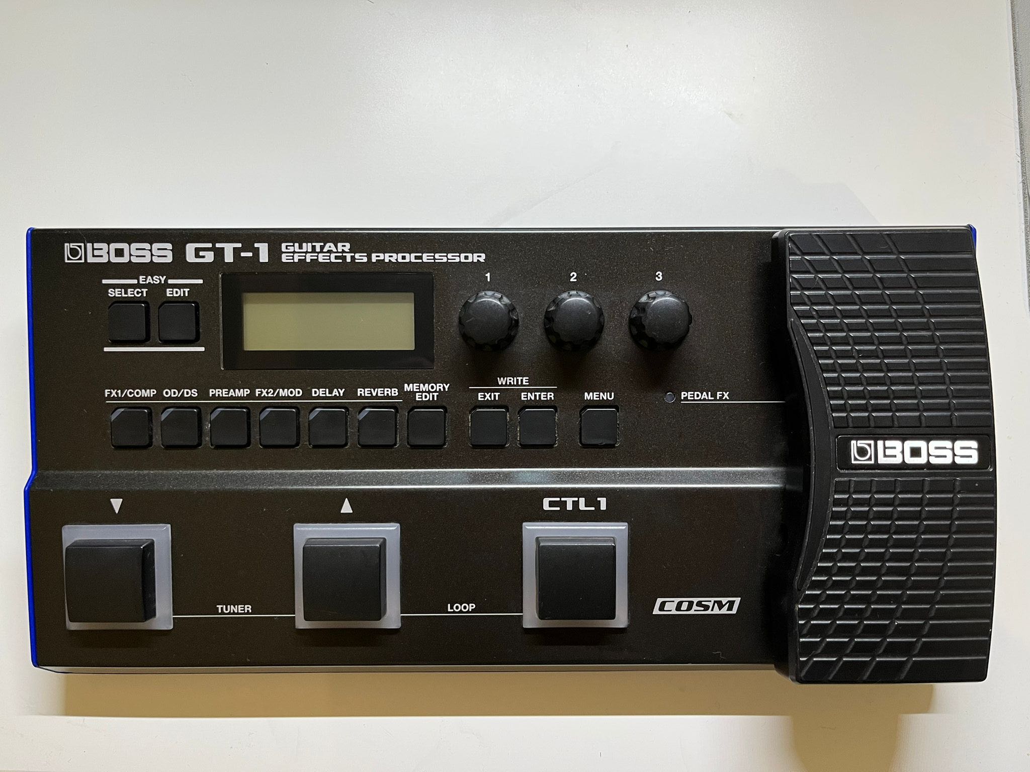 boss GT1 multi effect processor multi pedal, 興趣及遊戲, 音樂樂器 & 配件, 樂器配件