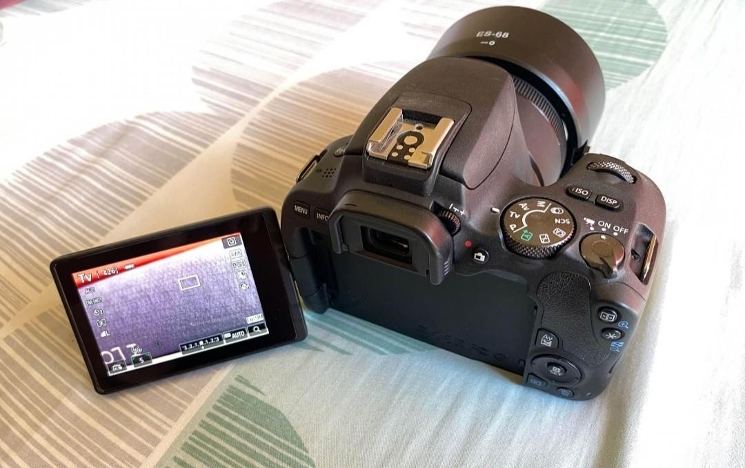 Canon 200D (Good as NEW), Photography, Cameras on Carousell