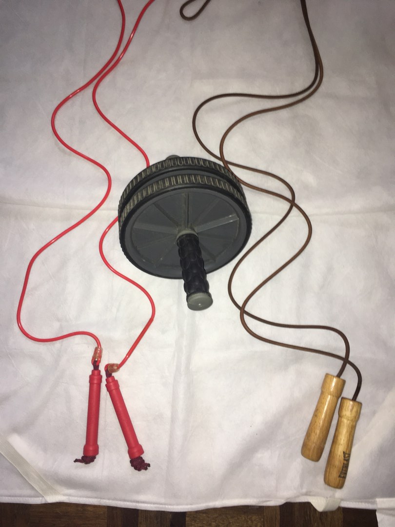 Everlast leather jump rope and ab wheel, Sports Equipment, Other Sports