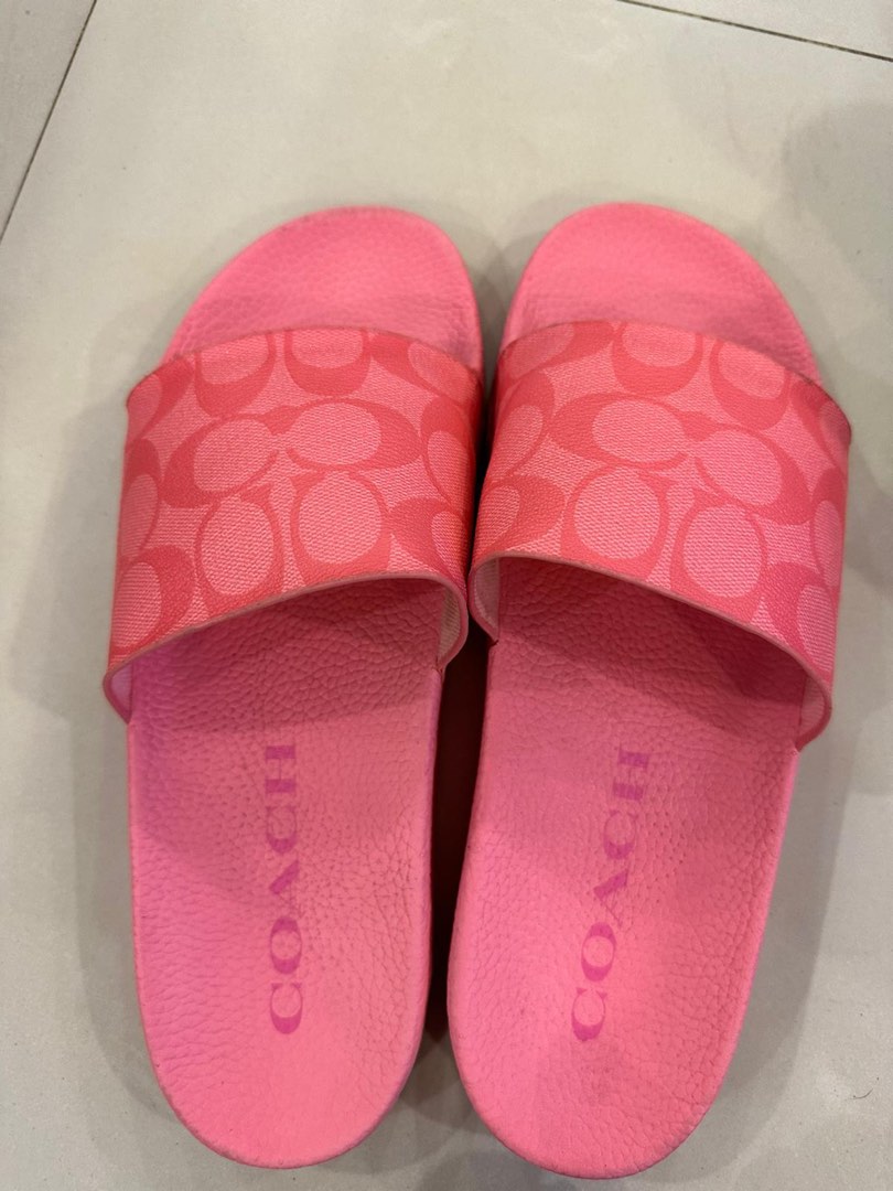 Ladies Coach Slippers size 10 Women s Fashion Footwear