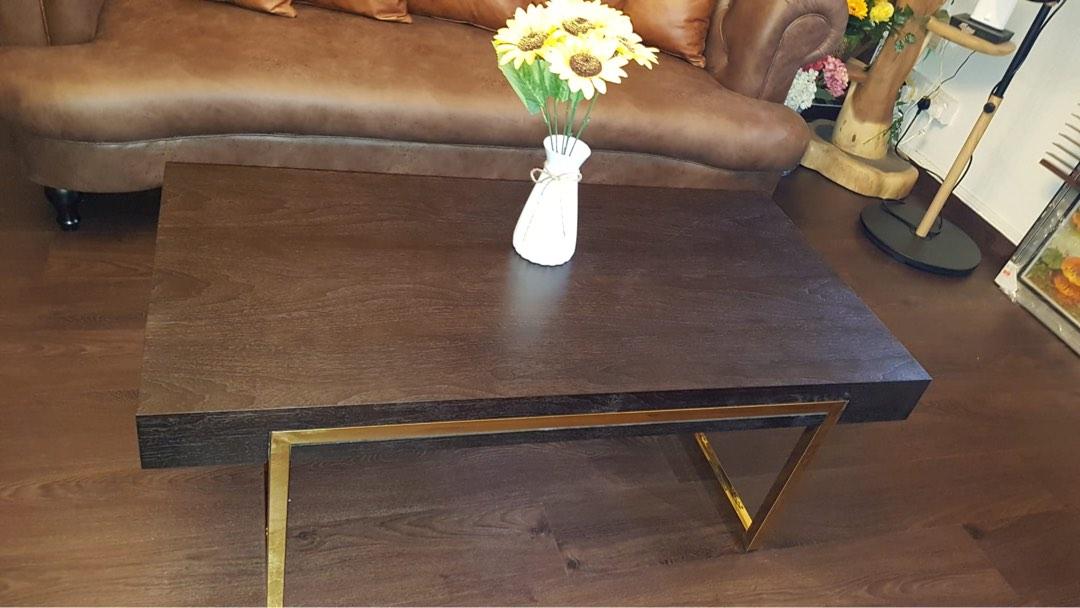 Coffee Table (Category: Tables & Sets) located in Singapore. Submitted by seeweelee99 (Listing ID 1189173679, Image 3). Description: Brand new coffee table for sale , price is negotiable. Bought and doesn’t fit in my theme for the hall. Available for viewing, free delivery by myself if required. Size: 120cm(L) x 60cm(W) x 45cm(H) .