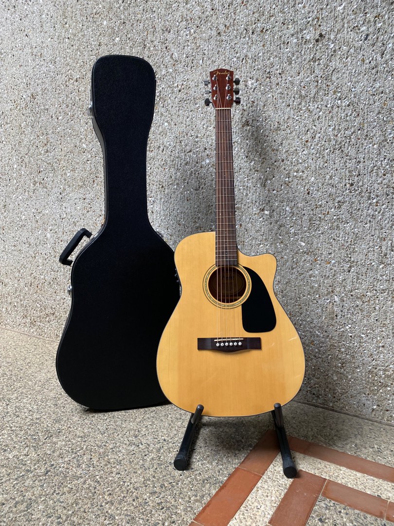 Fender Beginner AcousticElectric Guitar CF60CE Natural Folk With Hardshell Case, Hobbies