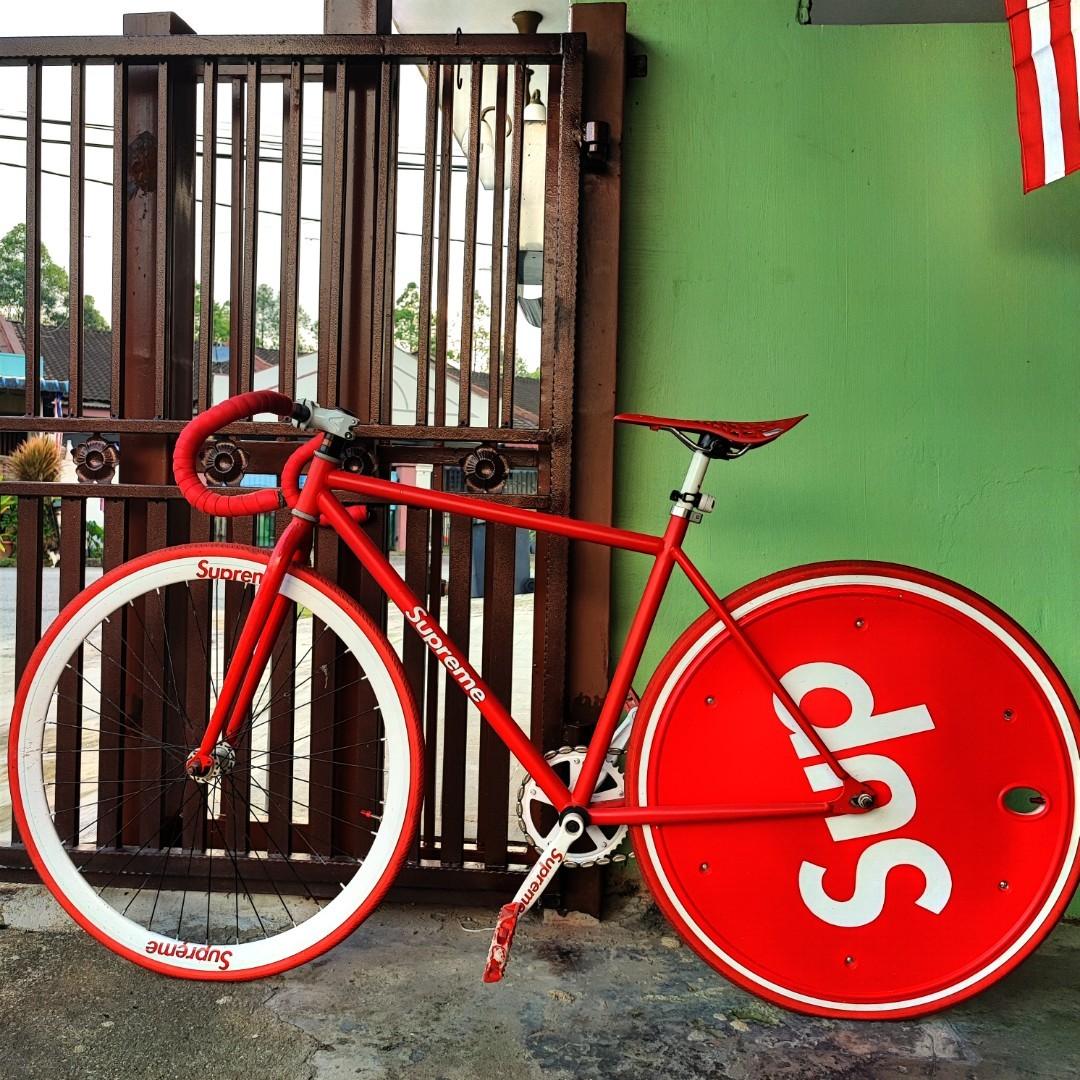 Supreme fixie clearance bike