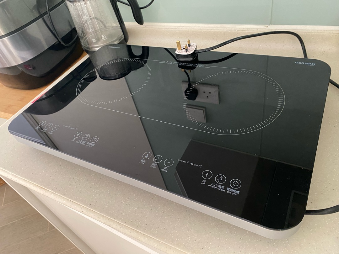 German Pool Freestanding induction cooker with 2 hobs., 家庭電器, 廚房電器