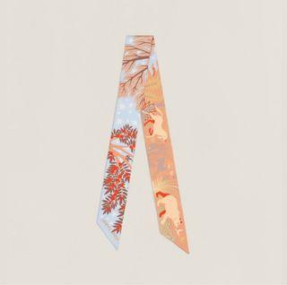 Hermes - Soie Sous le Charme d’Oprhee Twilly