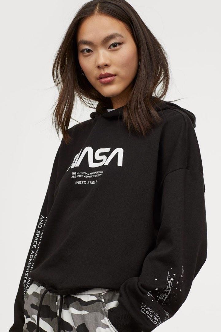 H&m nasa crop best sale hoodie