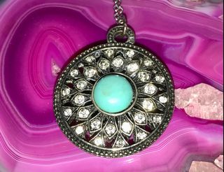 (Category: ) located in . Submitted by curvynista (Listing ID 1189270377, Image 1). Description: .