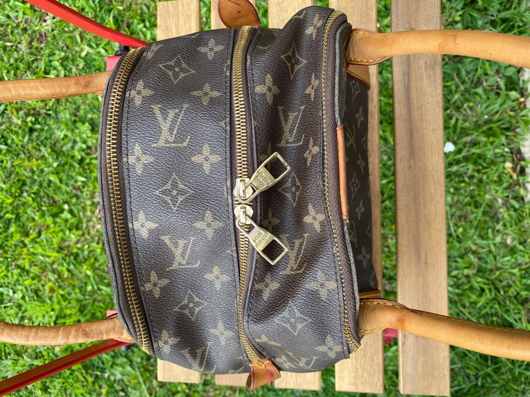 Louis Vuitton (Category: Bags & Wallets) located in Petaling Jaya. Submitted by newownerplz (Listing ID 1189201014, Image 3). Description: .