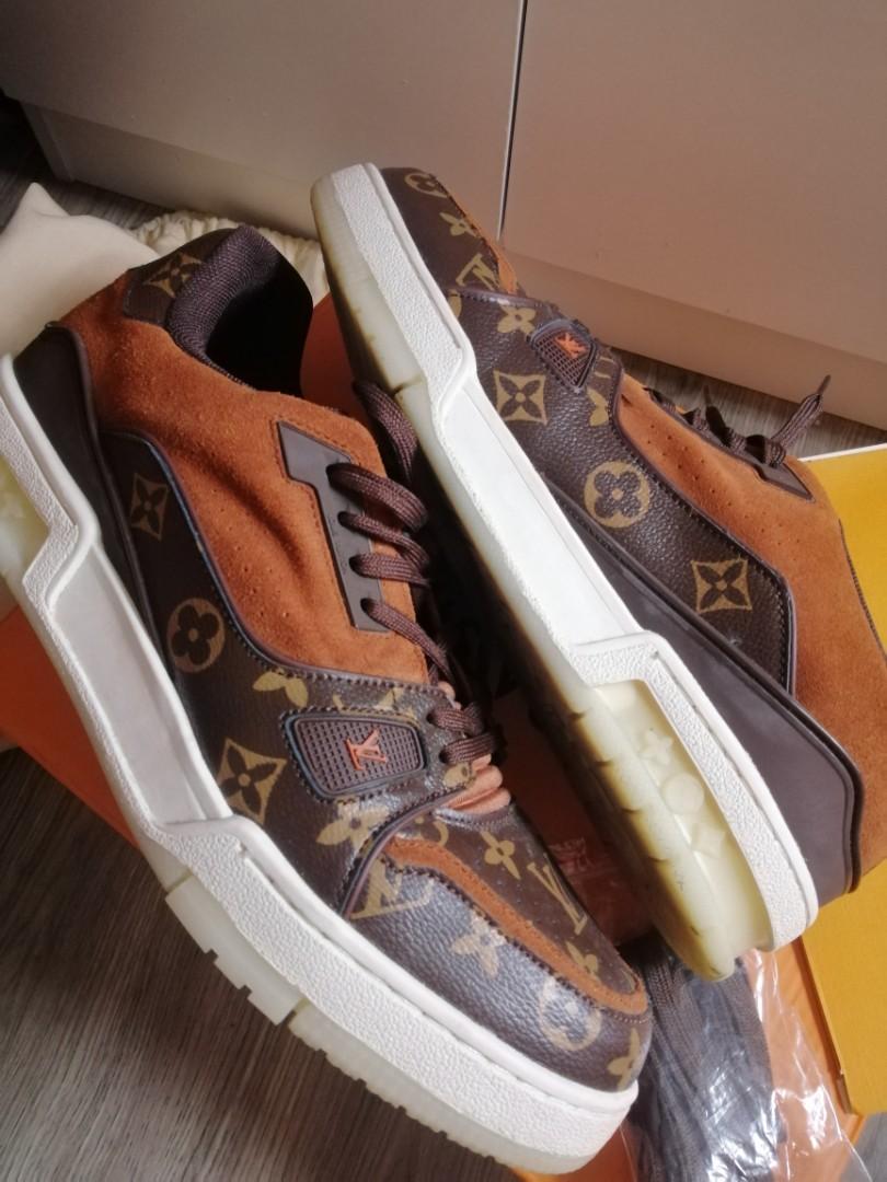 Original Authentic Louis Vuitton Sneaker shoes for Men Luxury Branded,  Men's Fashion, Footwear, Sneakers on Carousell