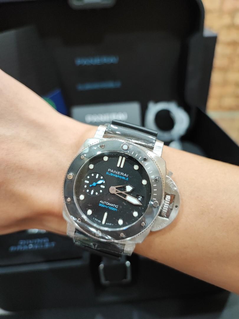 SOLD M Store KL PANERAI Pam 683 Submersible 42mm Automatic LIKE