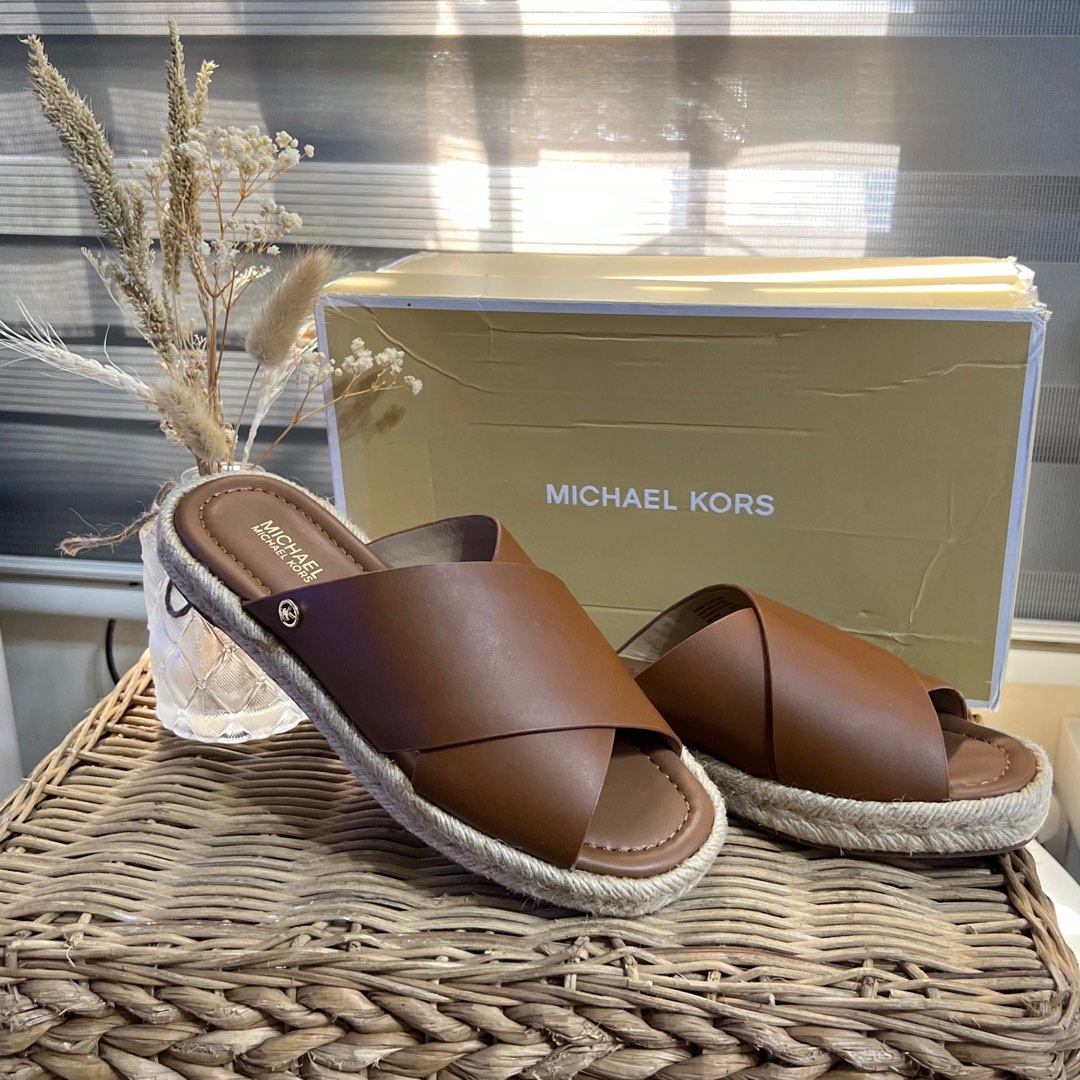 Michael Kors Linden Slides Leather Women s Fashion Footwear