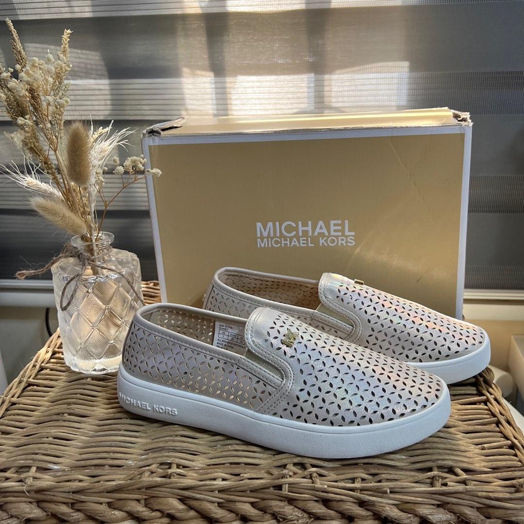 Michael kors olivia sales flat