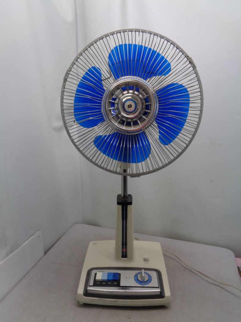 MK2389 TOSHIBA H-30P26 立式風扇, 家庭電器, 其他家庭電器 - Carousell