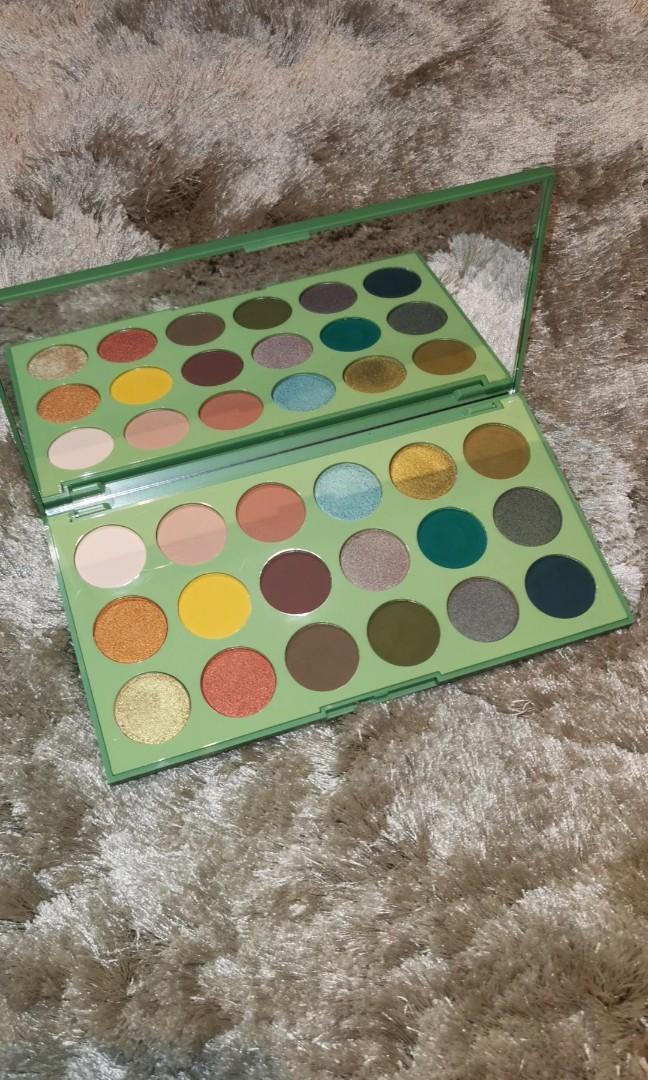 Morphe eyeshadow palette makin bank, Beauty & Personal Care, Face, Makeup on Carousell