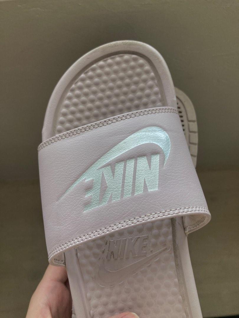 Purple nike benassi slides on sale