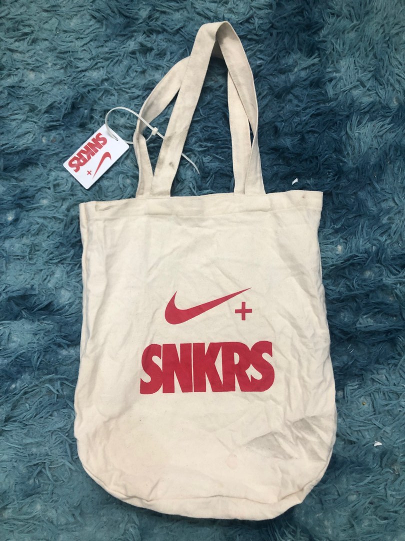 snkrs bag