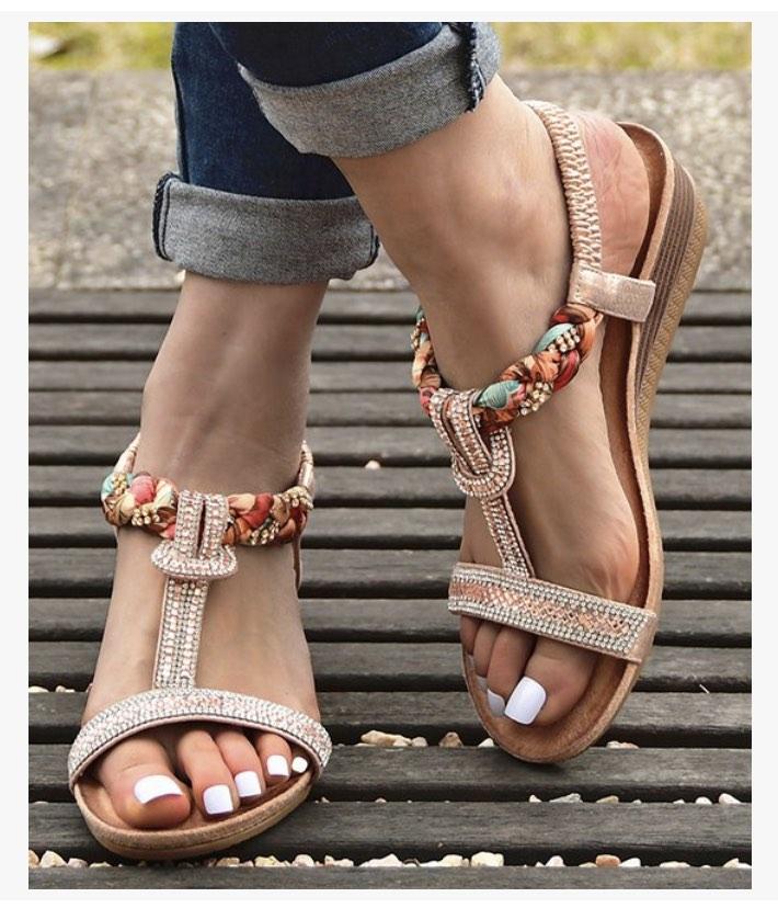 Wedge sandals size store 6