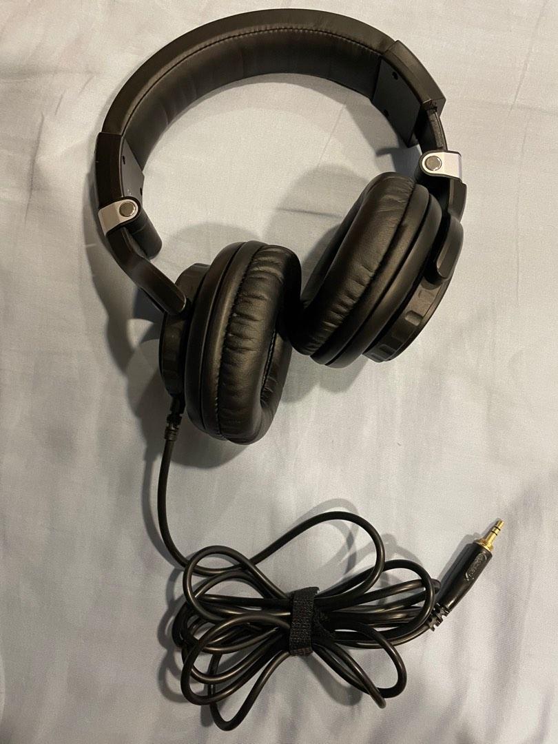 Studio monitor headphone, Audio, Headphones & Headsets on Carousell