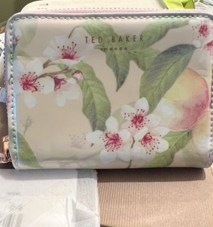 （分類：）位於 。 由 angele33 提交（商品編號 1189218111，圖片 1）。簡介： 。