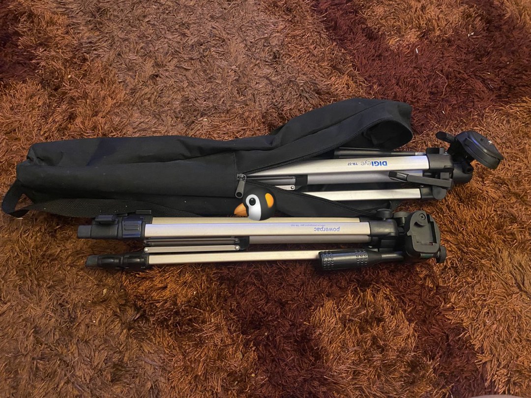 Tripod cheap x 2, Photography, Photography Accessories, Tripods