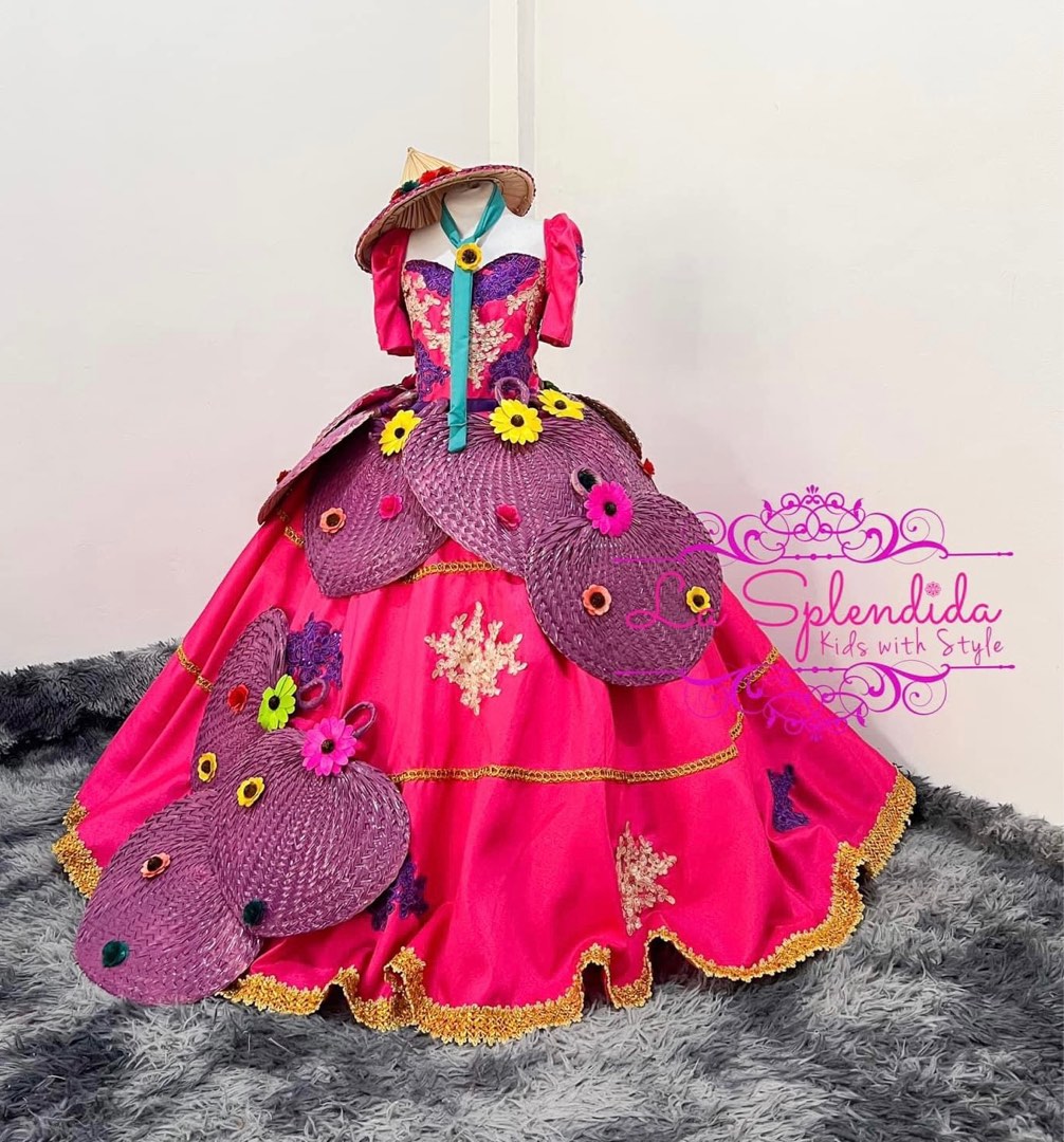 Gown for united nation 2025