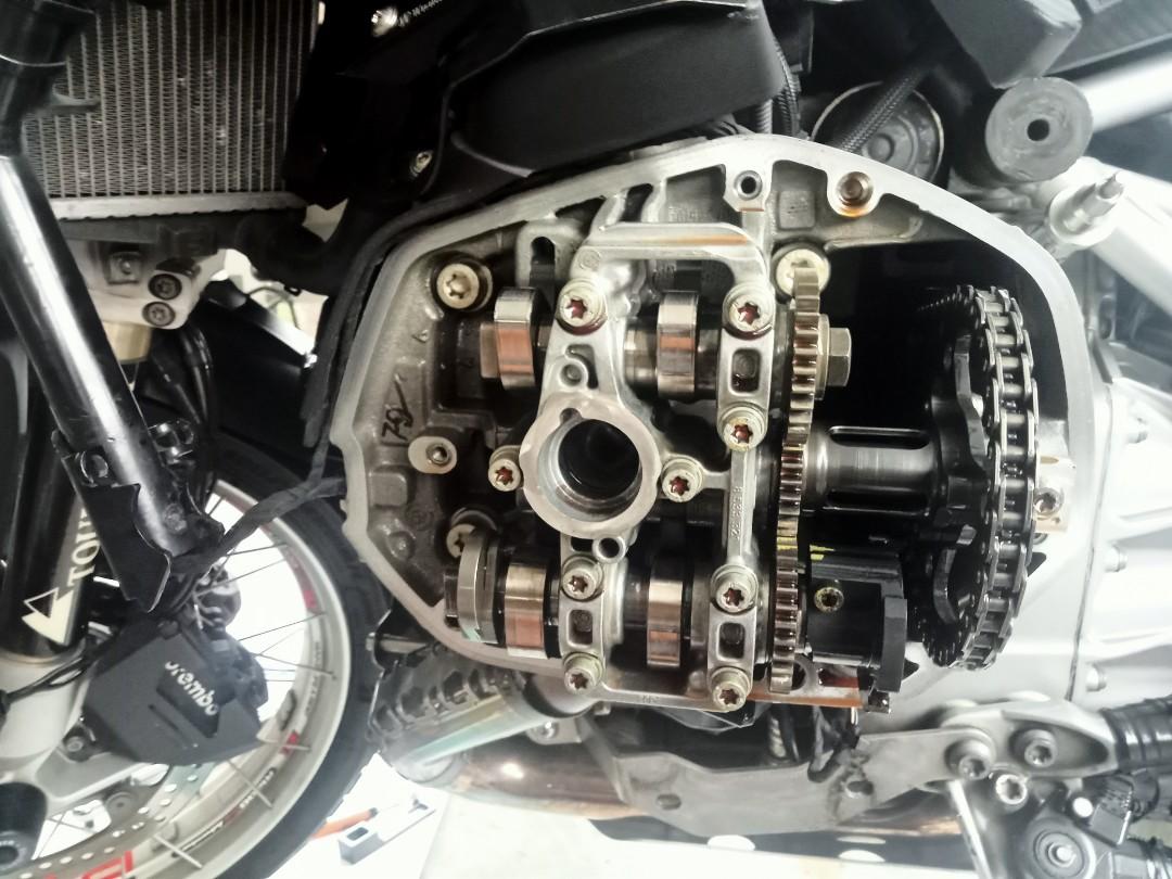 Valve Clearance and Camshaft Alignment for BMW R1200GS, R1200GSA