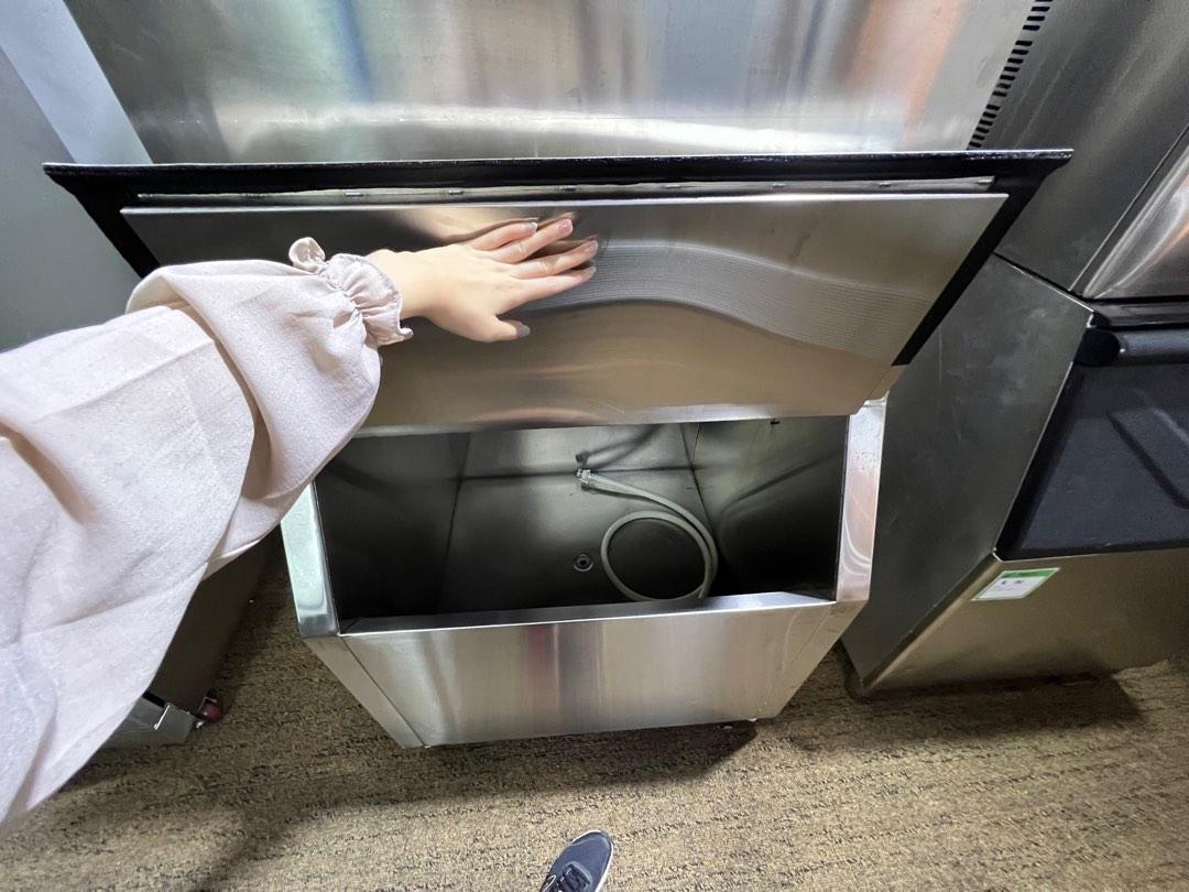 Very New Brema Modular Ice Machine/Ice Makers up to 155KG, TV & Home